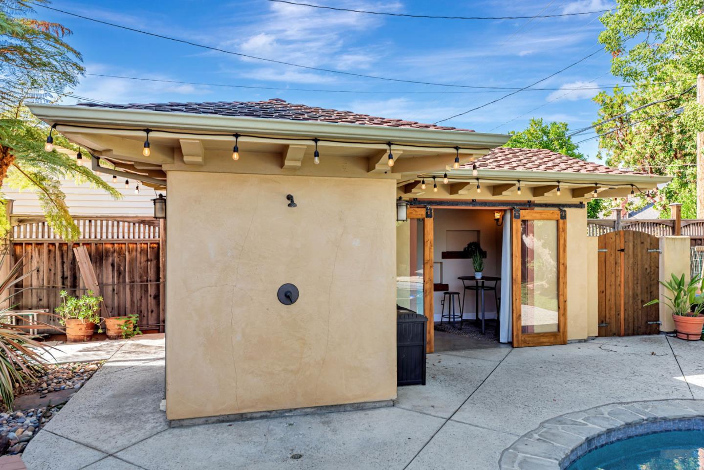 Detail Gallery Image 48 of 55 For 4670 Sherbourne Dr, San Jose,  CA 95124 - 4 Beds | 2/2 Baths