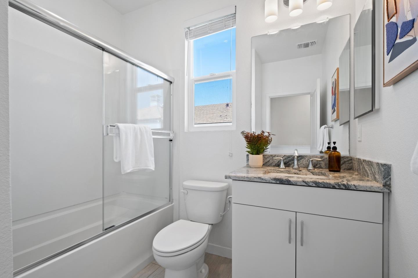 Detail Gallery Image 31 of 55 For 1452 Cherry Cir, Milpitas,  CA 95035 - 2 Beds | 1/2 Baths