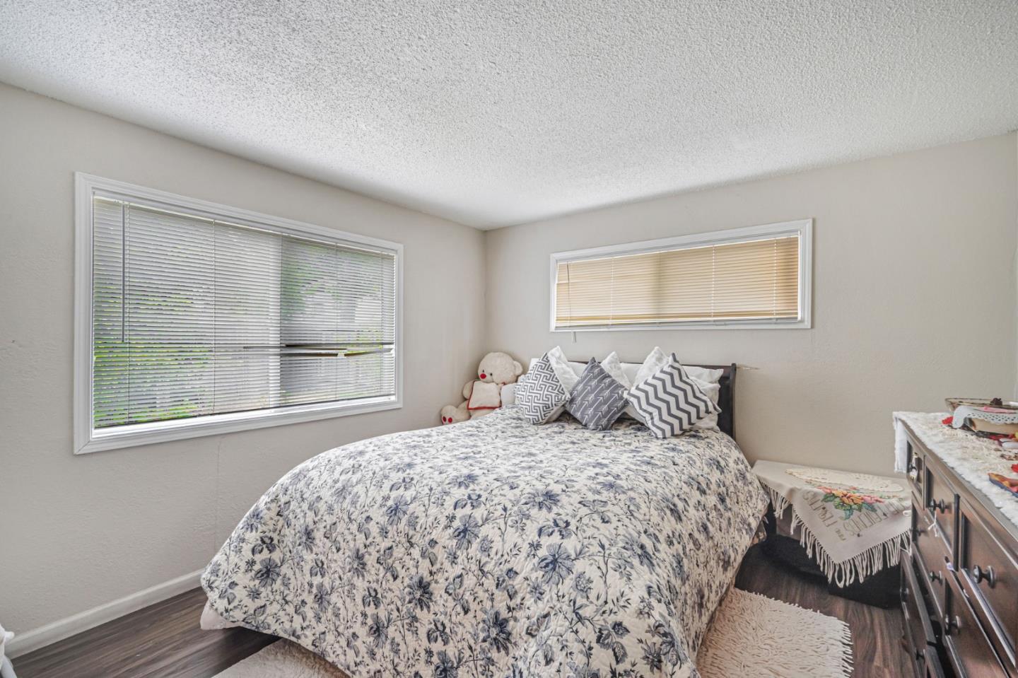 Detail Gallery Image 25 of 38 For 923 Delport Ave, Santa Rosa,  CA 95407 - – Beds | – Baths