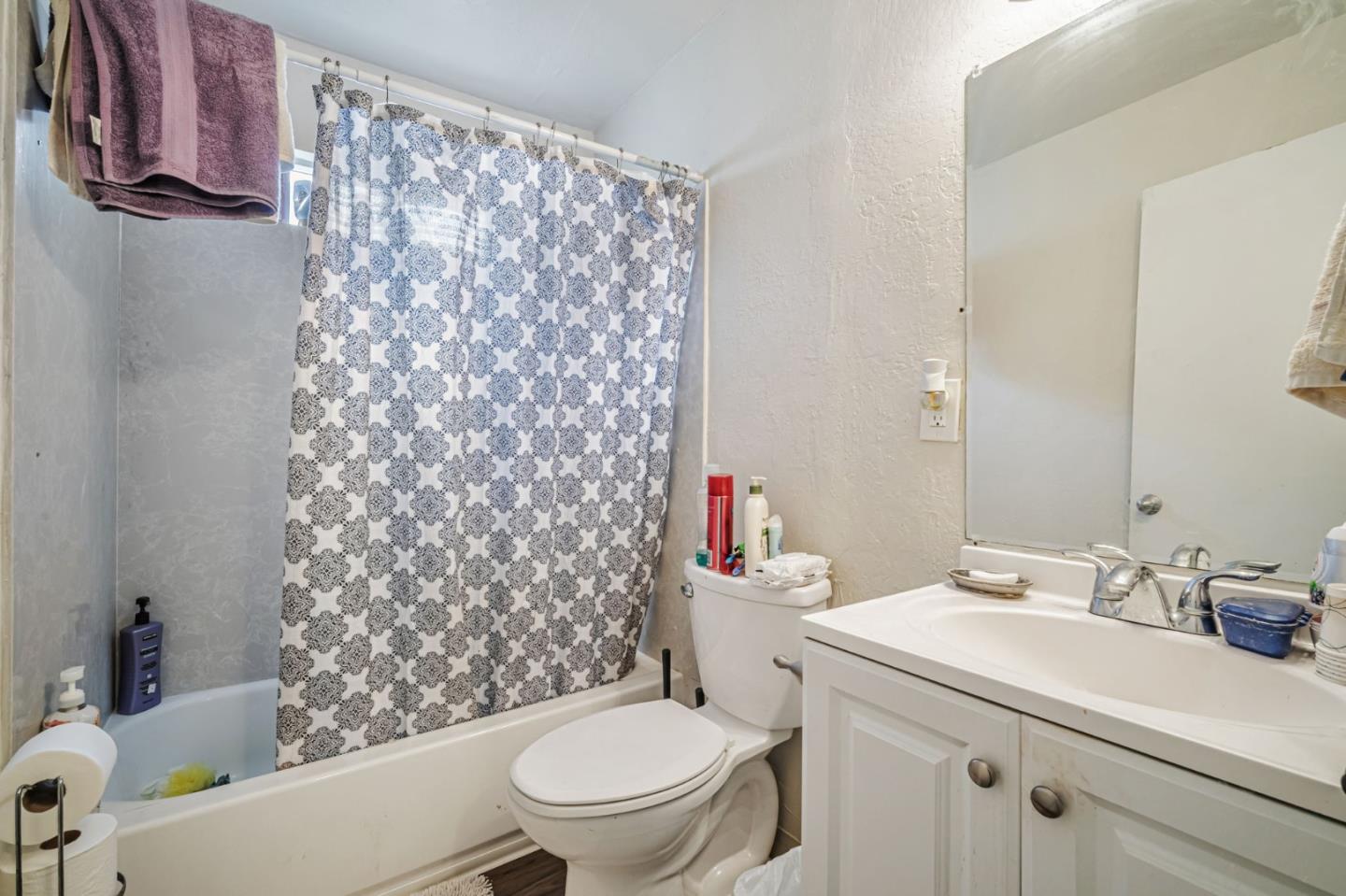 Detail Gallery Image 31 of 38 For 923 Delport Ave, Santa Rosa,  CA 95407 - – Beds | – Baths