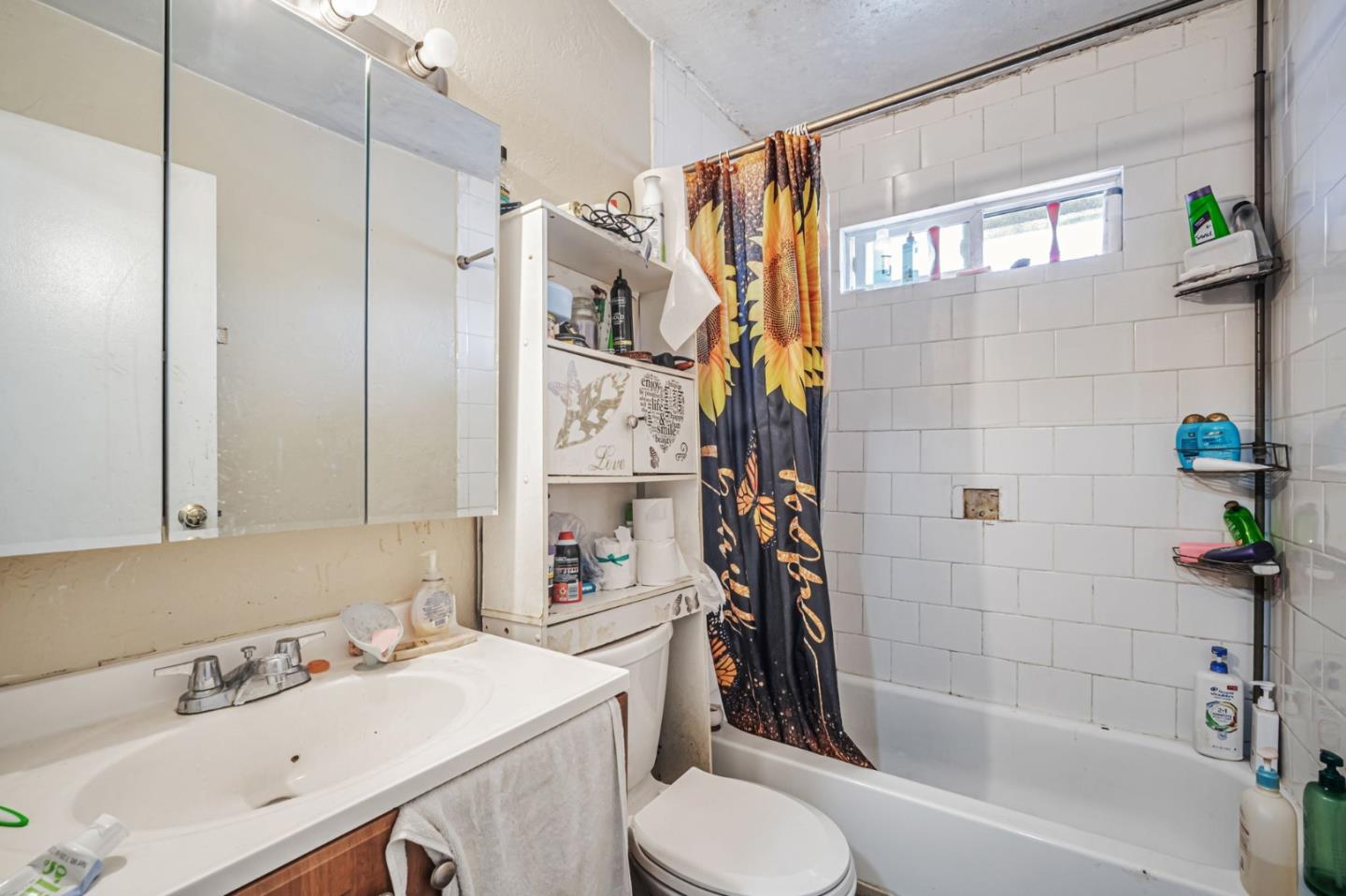 Detail Gallery Image 32 of 38 For 923 Delport Ave, Santa Rosa,  CA 95407 - – Beds | – Baths