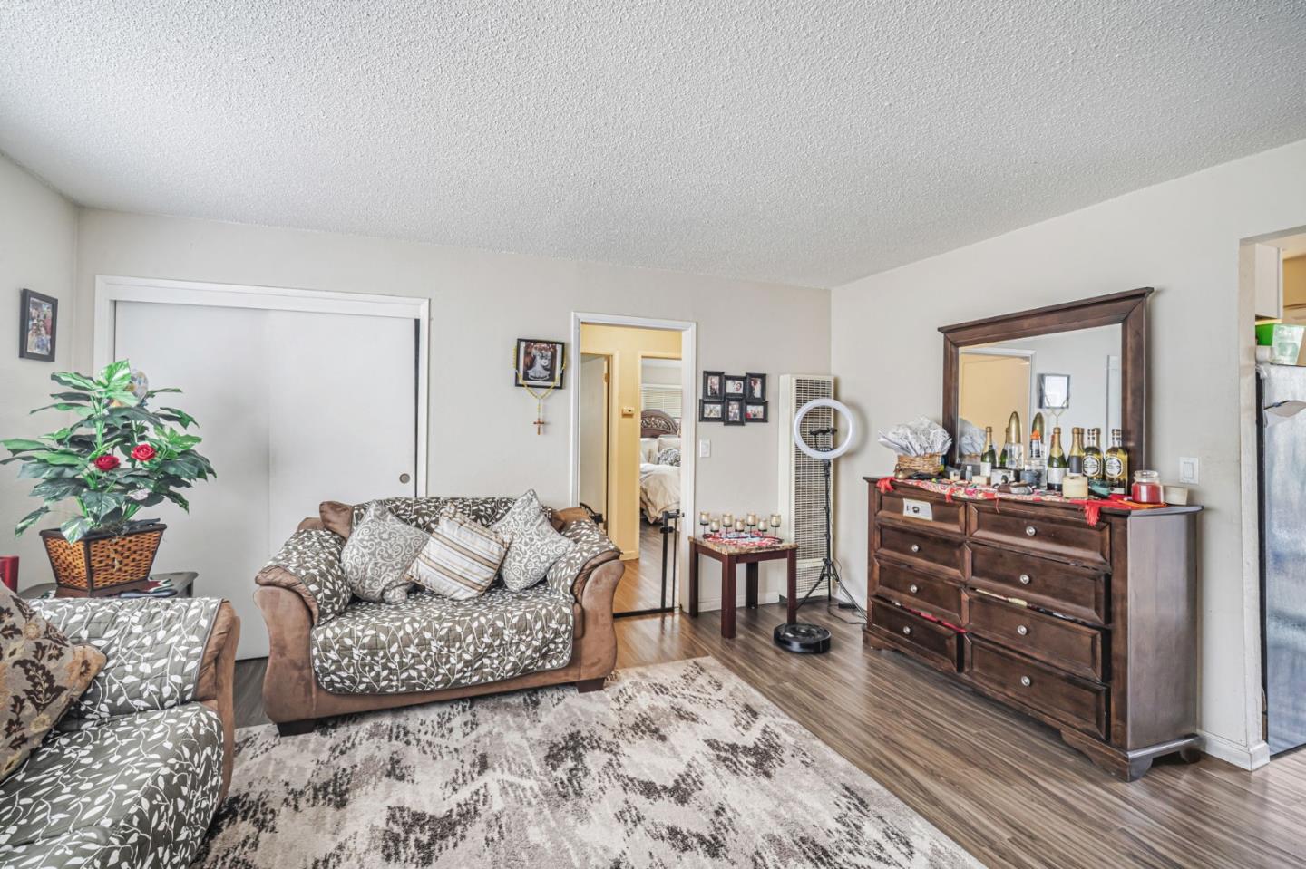 Detail Gallery Image 8 of 38 For 923 Delport Ave, Santa Rosa,  CA 95407 - – Beds | – Baths