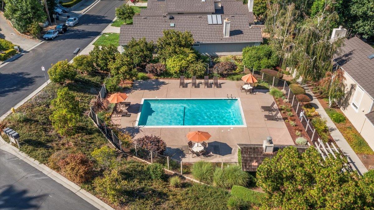 Detail Gallery Image 35 of 38 For 22113 Stocklmeir Ct, Cupertino,  CA 95014 - 4 Beds | 3 Baths