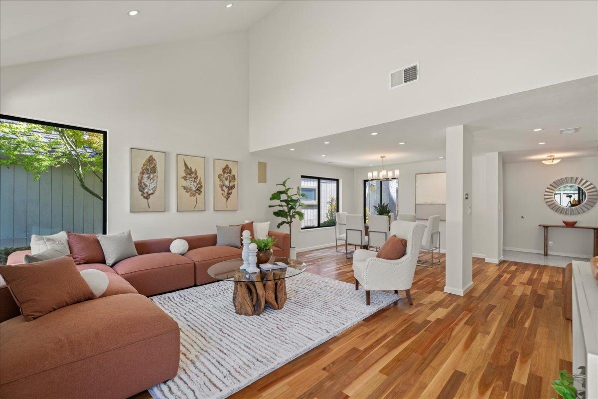 Detail Gallery Image 8 of 38 For 22113 Stocklmeir Ct, Cupertino,  CA 95014 - 4 Beds | 3 Baths