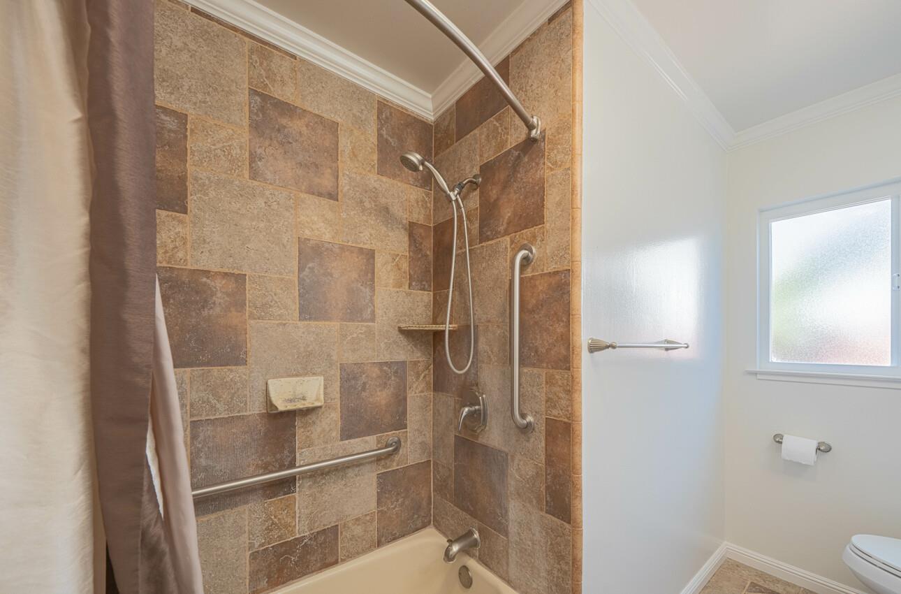 Detail Gallery Image 27 of 43 For 624 Hartnell St, Salinas,  CA 93901 - 4 Beds | 2 Baths