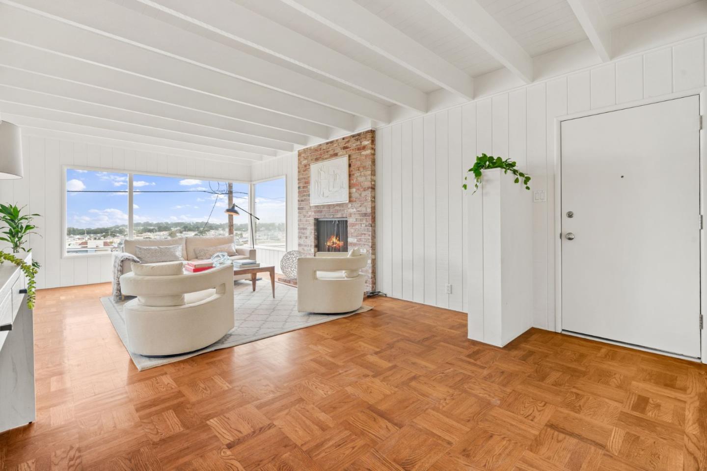 Detail Gallery Image 9 of 42 For 1172 87th St, Daly City,  CA 94015 - 2 Beds | 1 Baths