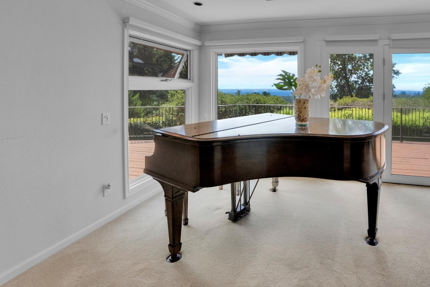 Detail Gallery Image 10 of 61 For 388 Aptos Ridge Cir, Watsonville,  CA 95076 - 4 Beds | 3/1 Baths