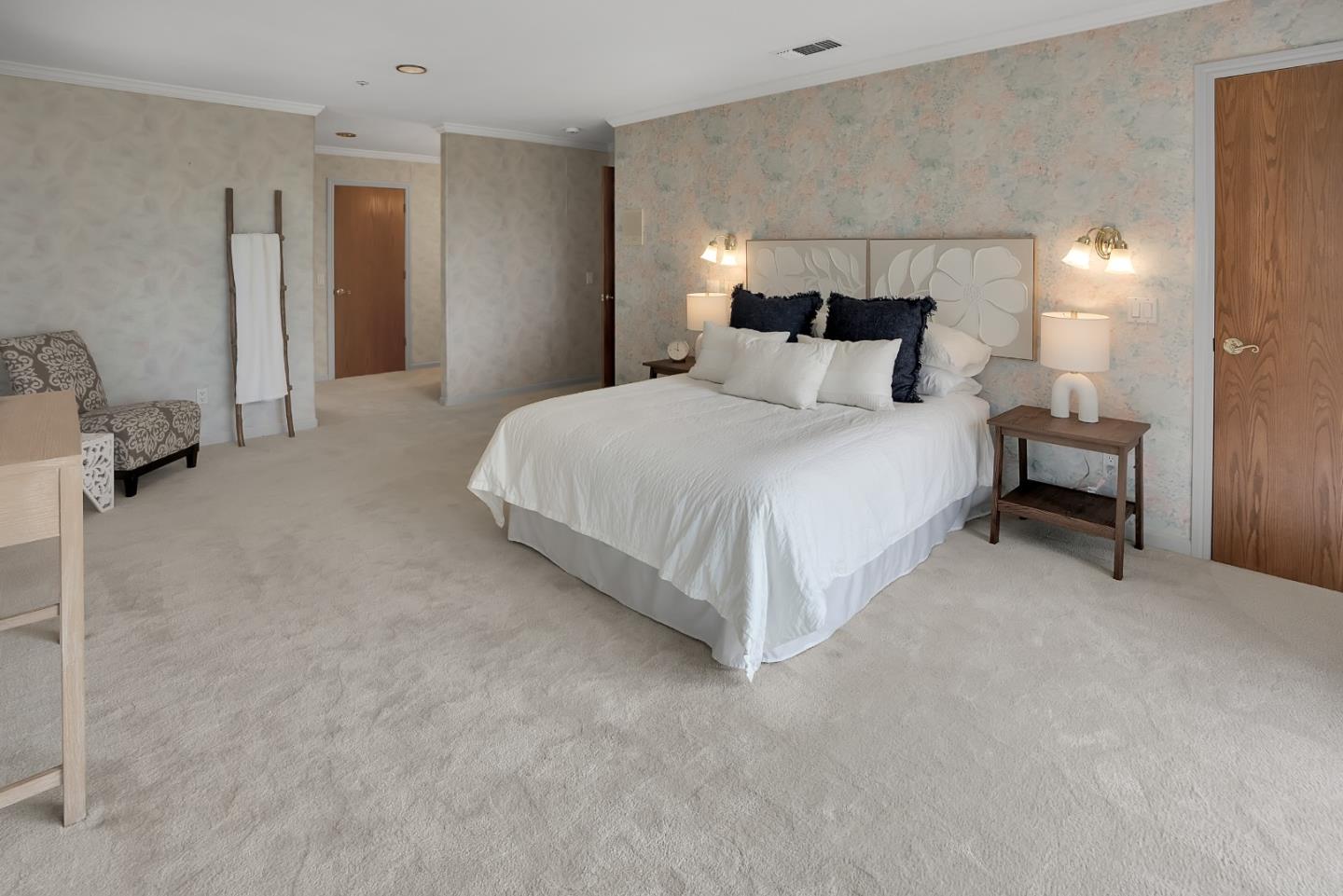 Detail Gallery Image 20 of 61 For 388 Aptos Ridge Cir, Watsonville,  CA 95076 - 4 Beds | 3/1 Baths