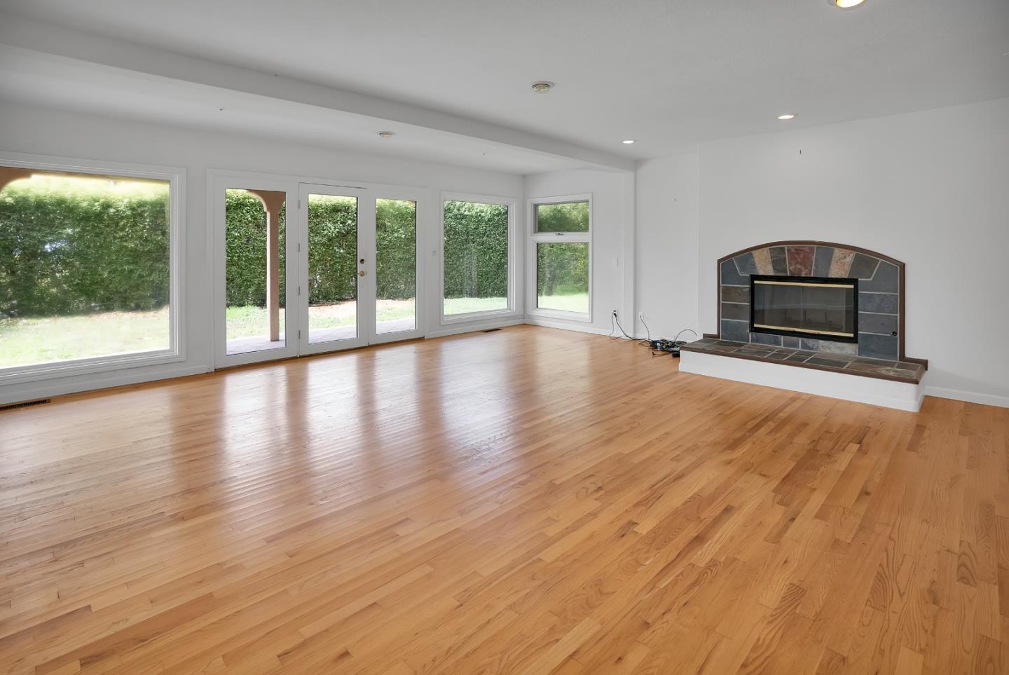 Detail Gallery Image 31 of 61 For 388 Aptos Ridge Cir, Watsonville,  CA 95076 - 4 Beds | 3/1 Baths