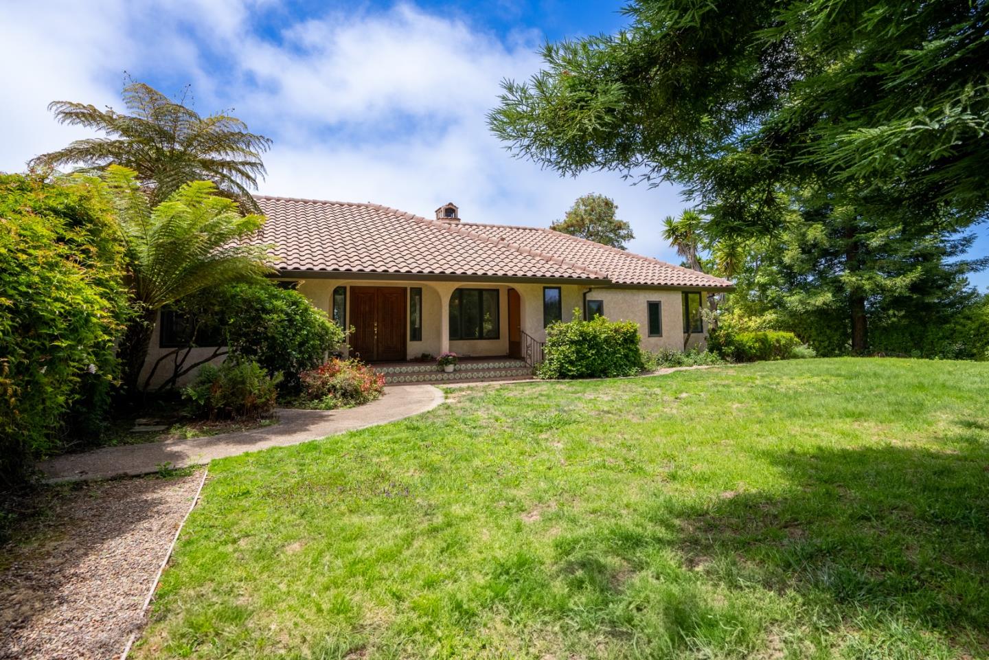 Detail Gallery Image 4 of 61 For 388 Aptos Ridge Cir, Watsonville,  CA 95076 - 4 Beds | 3/1 Baths