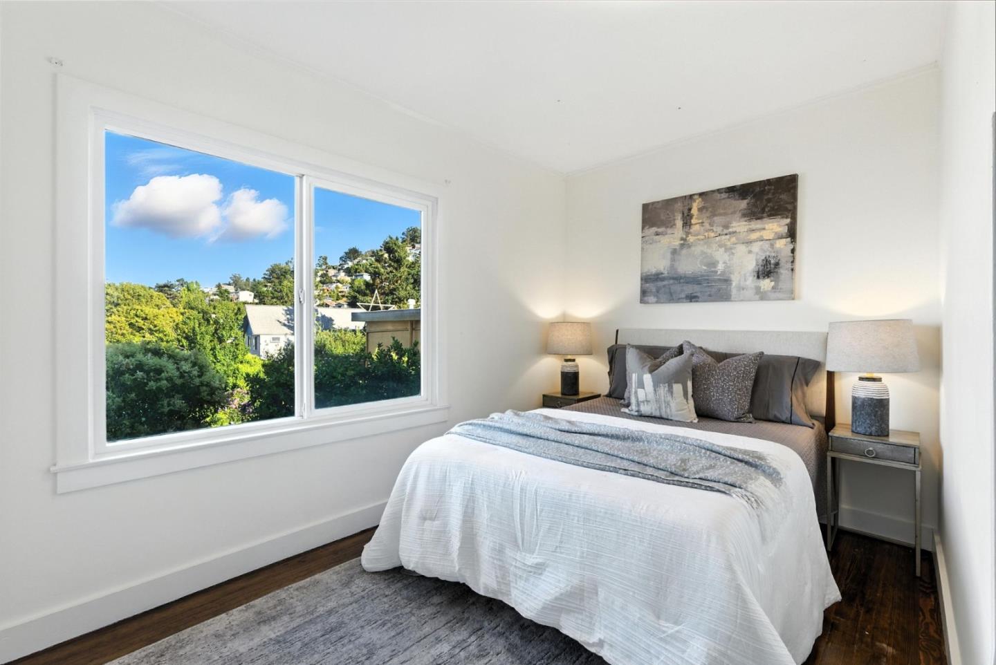 Detail Gallery Image 15 of 95 For 35 Mono St, Brisbane,  CA 94005 - 4 Beds | 2 Baths