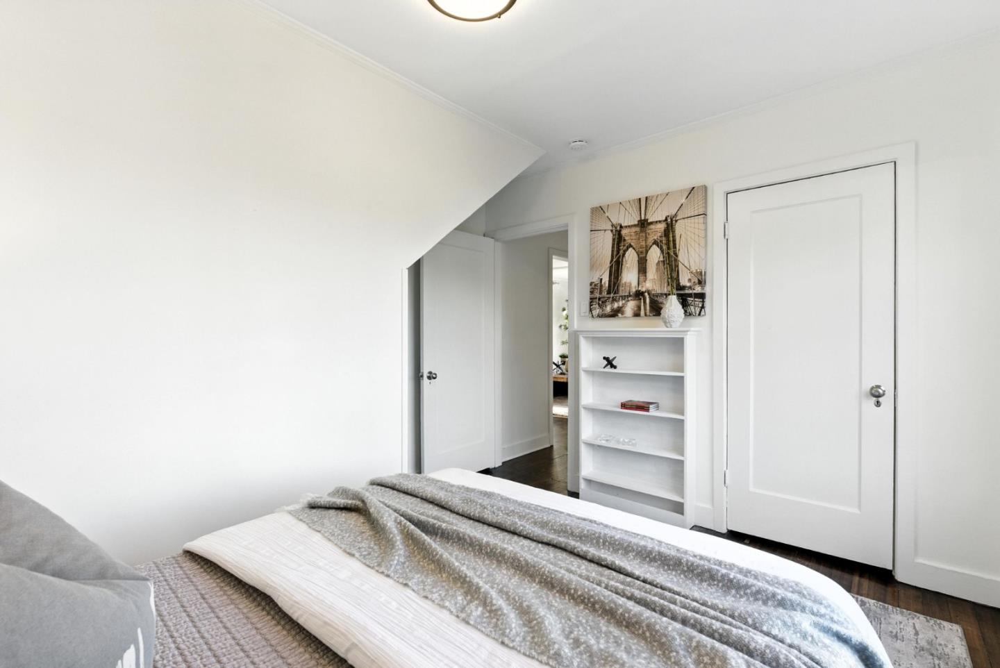 Detail Gallery Image 16 of 95 For 35 Mono St, Brisbane,  CA 94005 - 4 Beds | 2 Baths