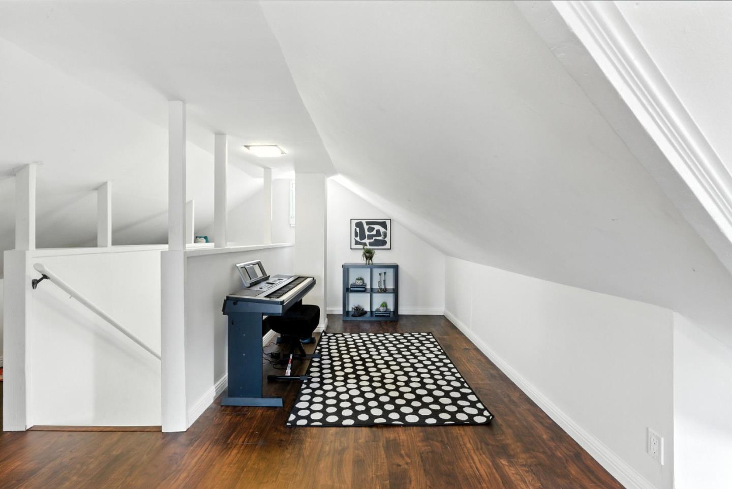 Detail Gallery Image 25 of 95 For 35 Mono St, Brisbane,  CA 94005 - 4 Beds | 2 Baths