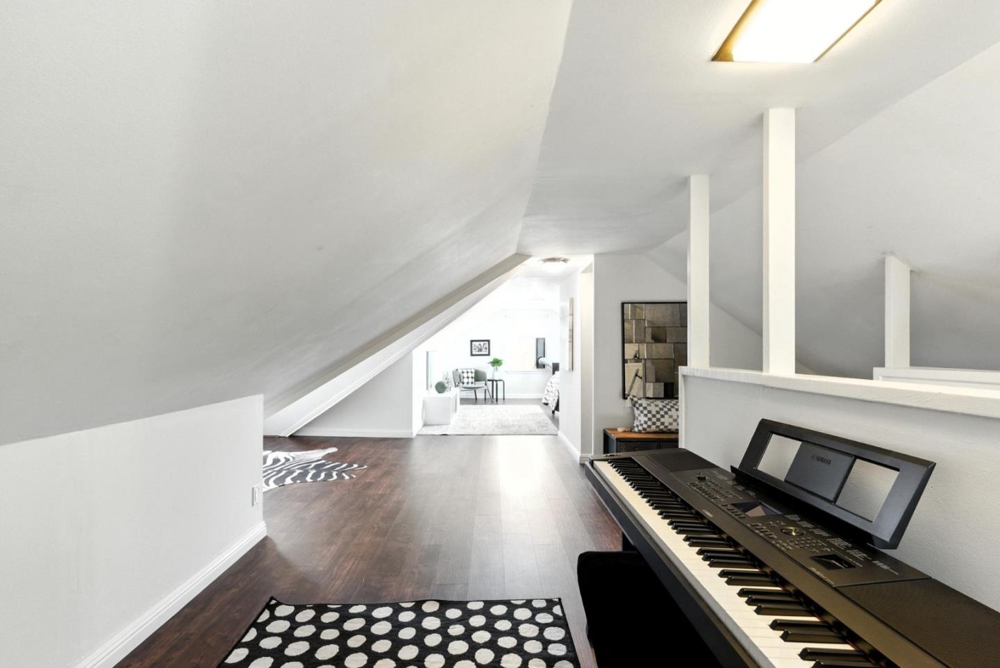 Detail Gallery Image 28 of 95 For 35 Mono St, Brisbane,  CA 94005 - 4 Beds | 2 Baths