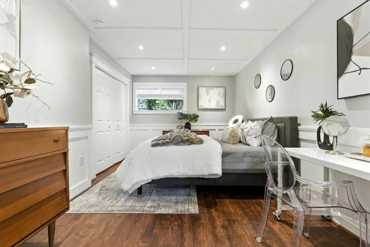 Detail Gallery Image 34 of 95 For 35 Mono St, Brisbane,  CA 94005 - 4 Beds | 2 Baths