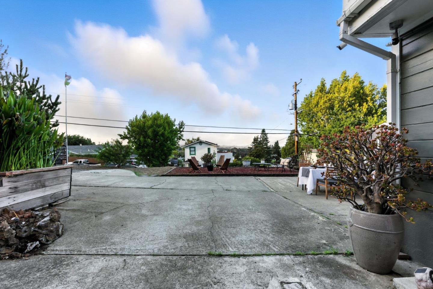 Detail Gallery Image 61 of 95 For 35 Mono St, Brisbane,  CA 94005 - 4 Beds | 2 Baths