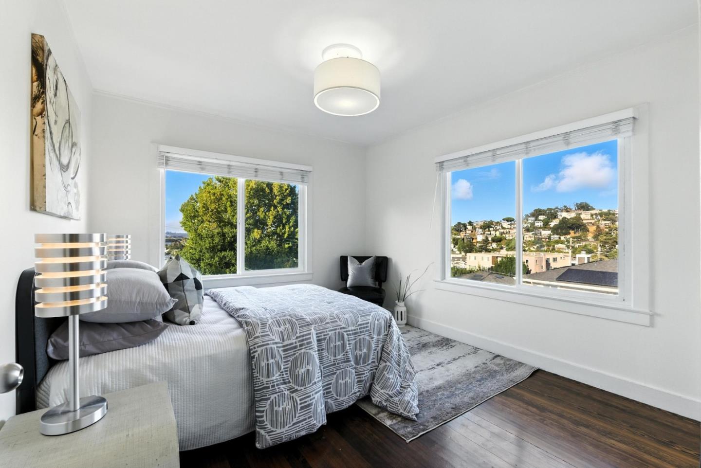 Detail Gallery Image 8 of 95 For 35 Mono St, Brisbane,  CA 94005 - 4 Beds | 2 Baths