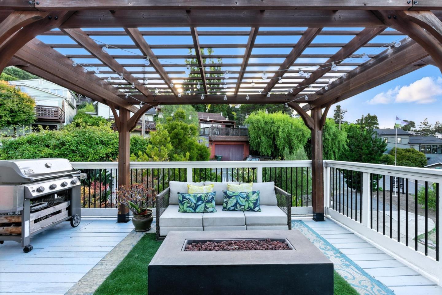 Detail Gallery Image 82 of 95 For 35 Mono St, Brisbane,  CA 94005 - 4 Beds | 2 Baths