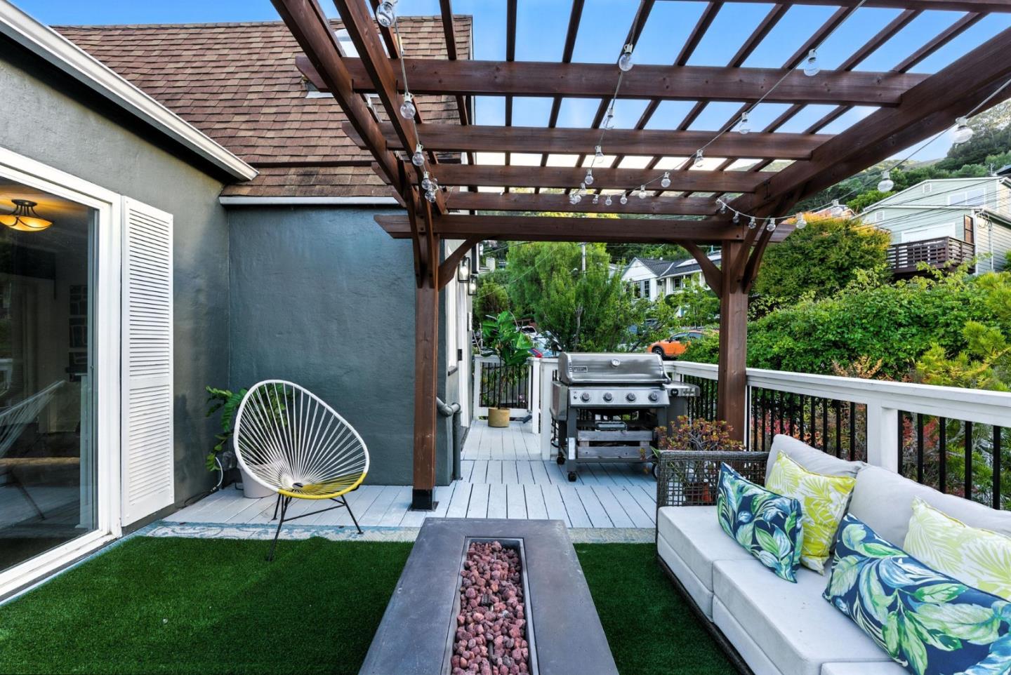 Detail Gallery Image 83 of 95 For 35 Mono St, Brisbane,  CA 94005 - 4 Beds | 2 Baths