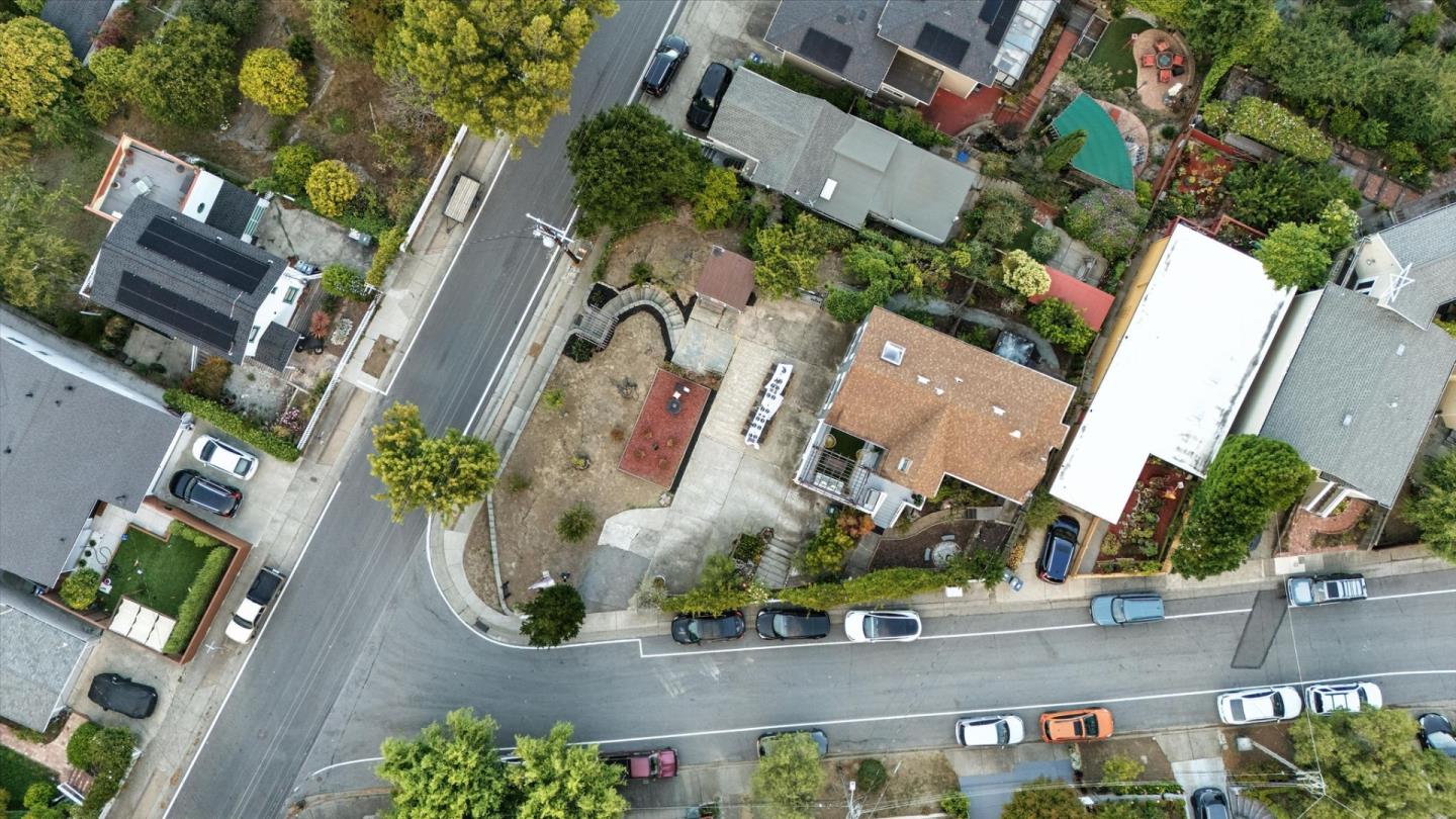 Detail Gallery Image 90 of 95 For 35 Mono St, Brisbane,  CA 94005 - 4 Beds | 2 Baths