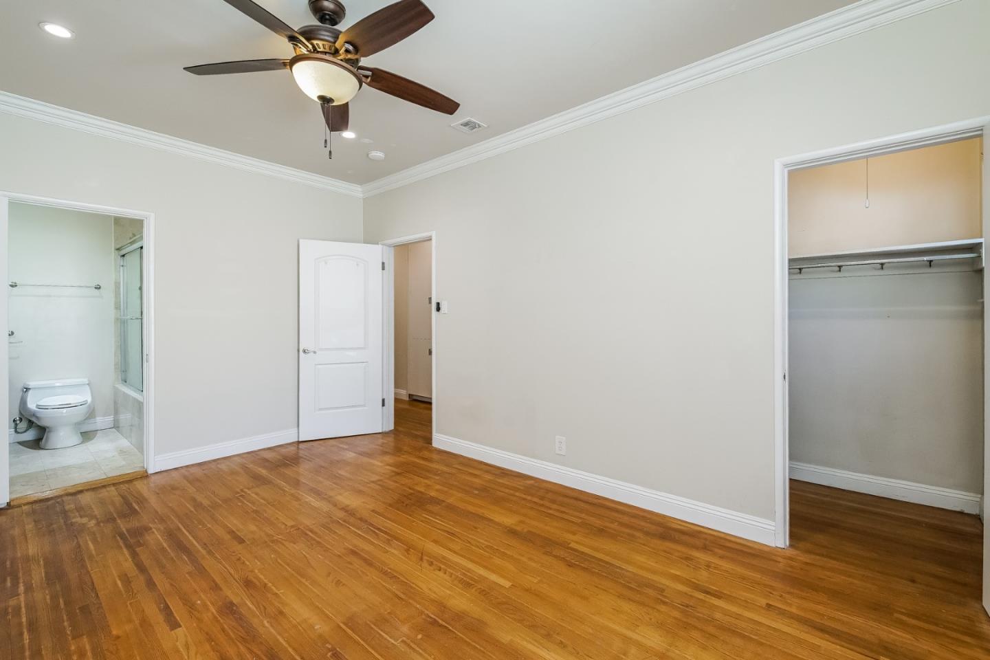 Detail Gallery Image 18 of 26 For 2301 N Commonwealth Ave, Los Angeles,  CA 90027 - 3 Beds | 3/1 Baths