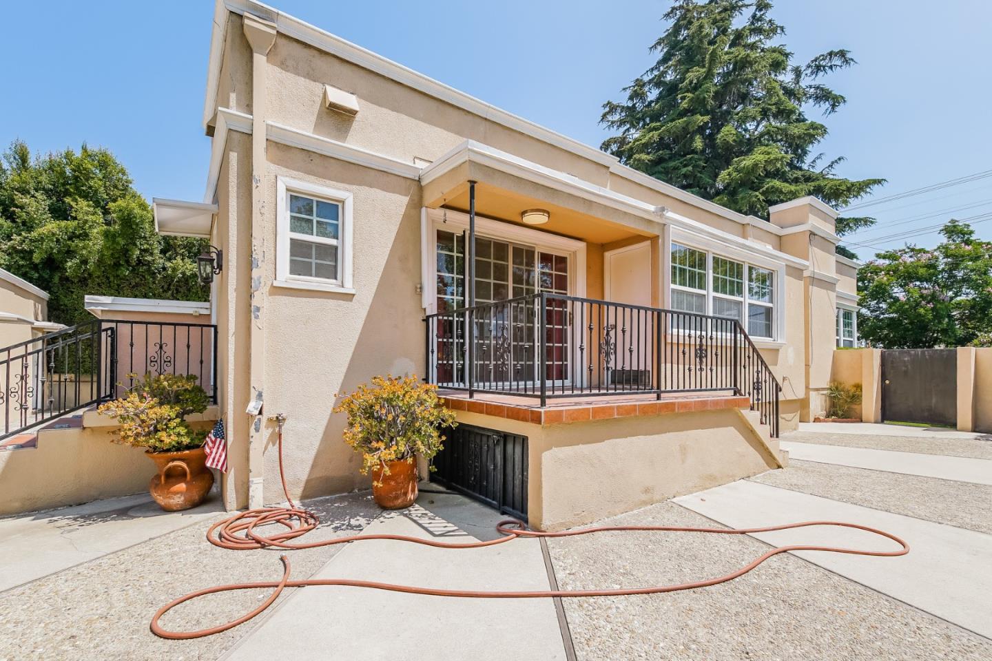 Detail Gallery Image 26 of 26 For 2301 N Commonwealth Ave, Los Angeles,  CA 90027 - 3 Beds | 3/1 Baths