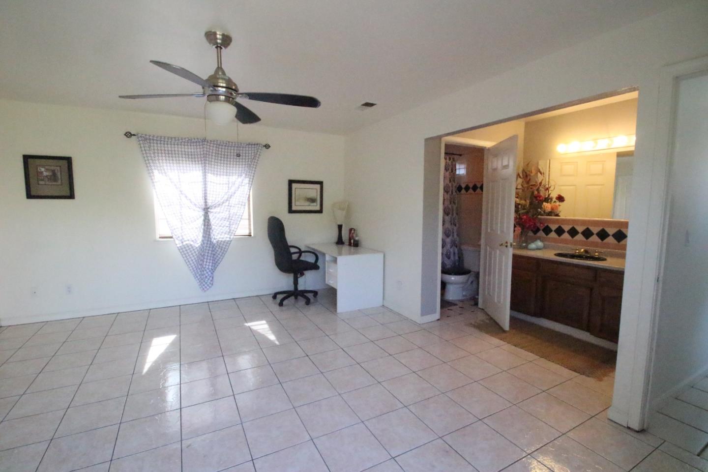 Detail Gallery Image 14 of 21 For 605 N Mildred Ave, King City,  CA 93930 - 3 Beds | 3 Baths