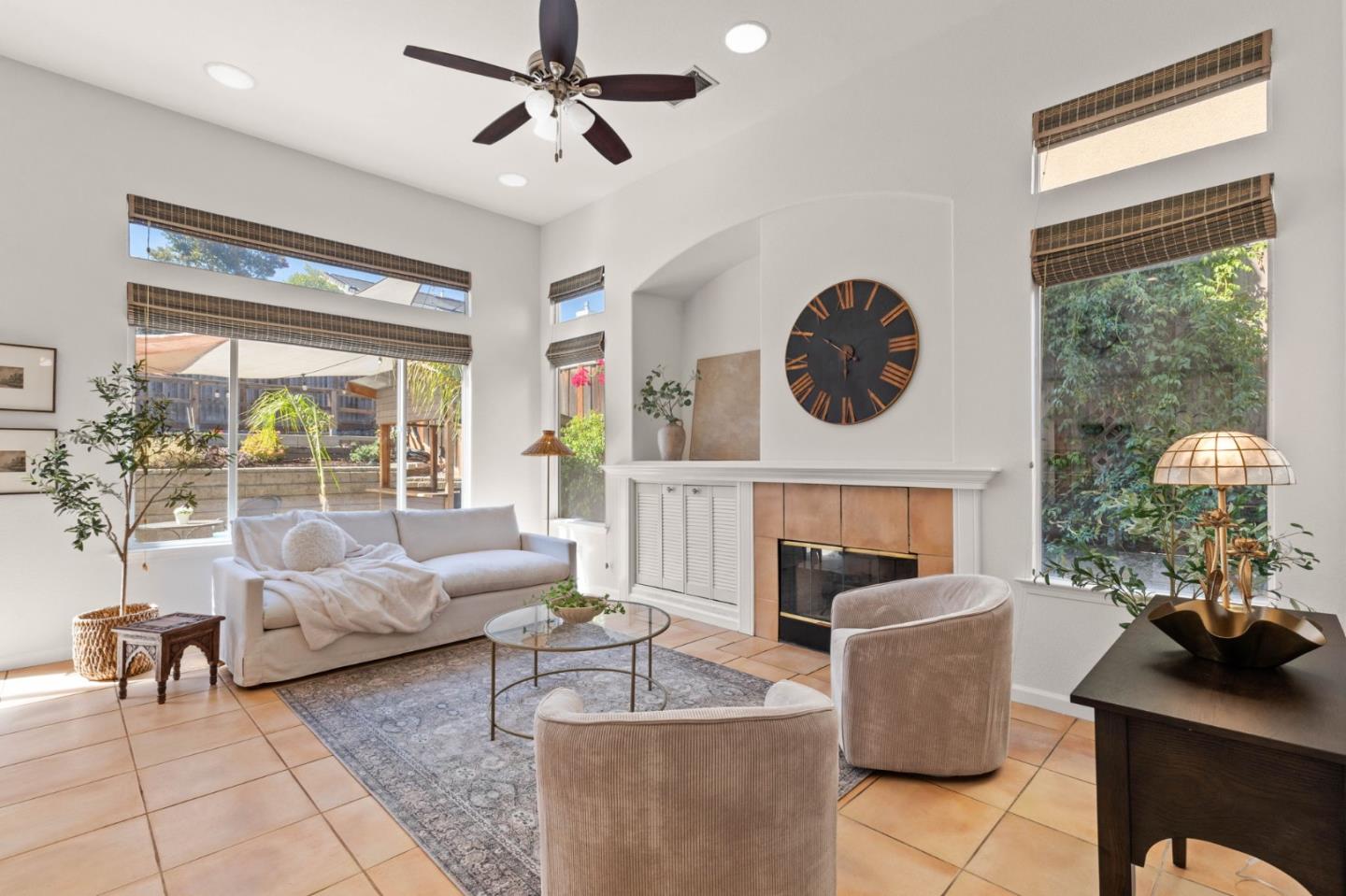 Detail Gallery Image 11 of 29 For 1476 Senegal Ct, Gilroy,  CA 95020 - 4 Beds | 2 Baths