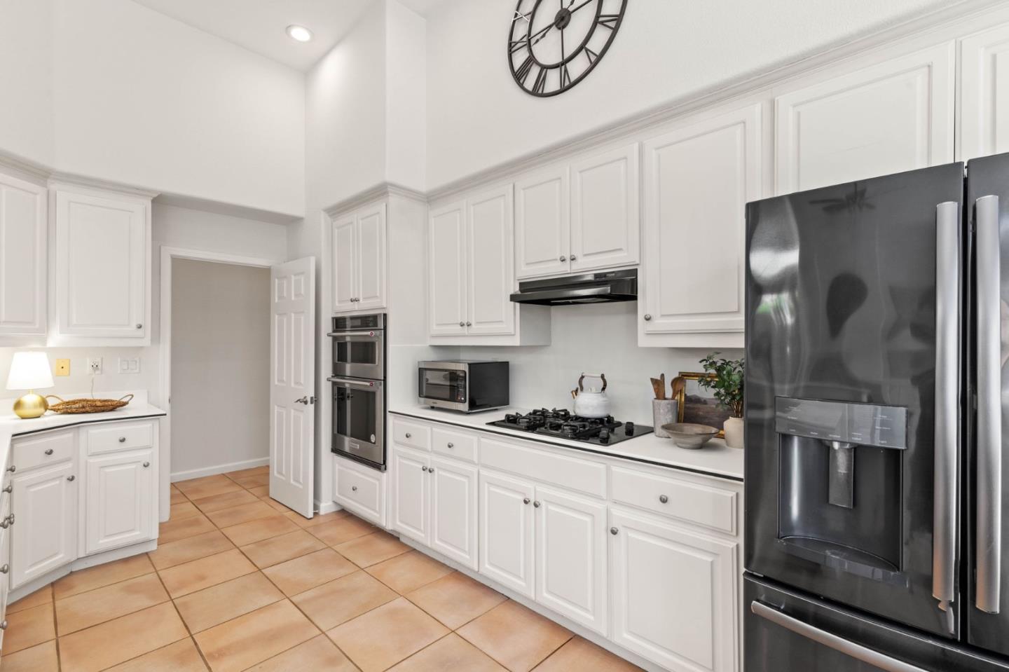 Detail Gallery Image 14 of 29 For 1476 Senegal Ct, Gilroy,  CA 95020 - 4 Beds | 2 Baths