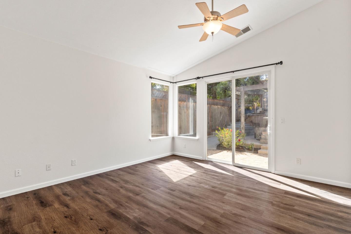 Detail Gallery Image 18 of 29 For 1476 Senegal Ct, Gilroy,  CA 95020 - 4 Beds | 2 Baths