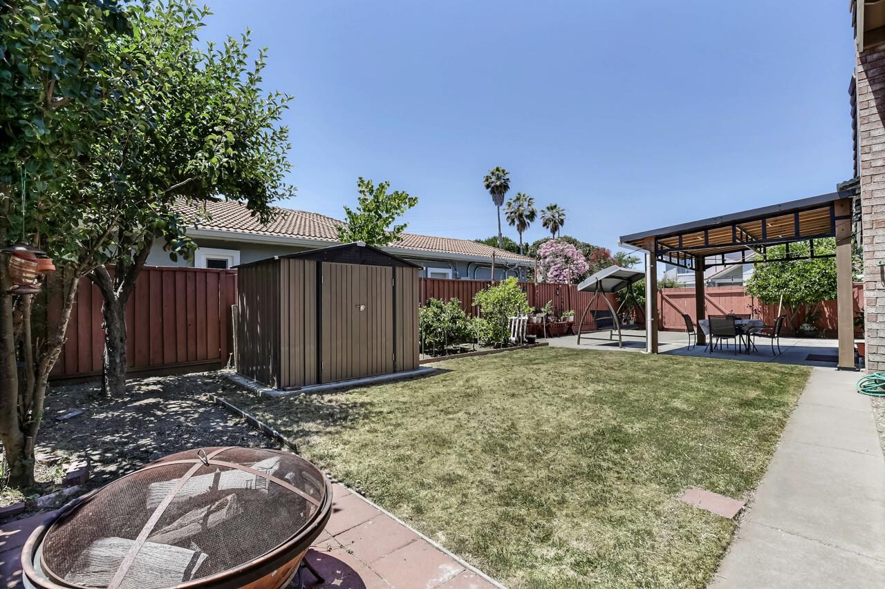 Detail Gallery Image 16 of 17 For 33456 Caliban Dr, Fremont,  CA 94555 - 3 Beds | 2 Baths