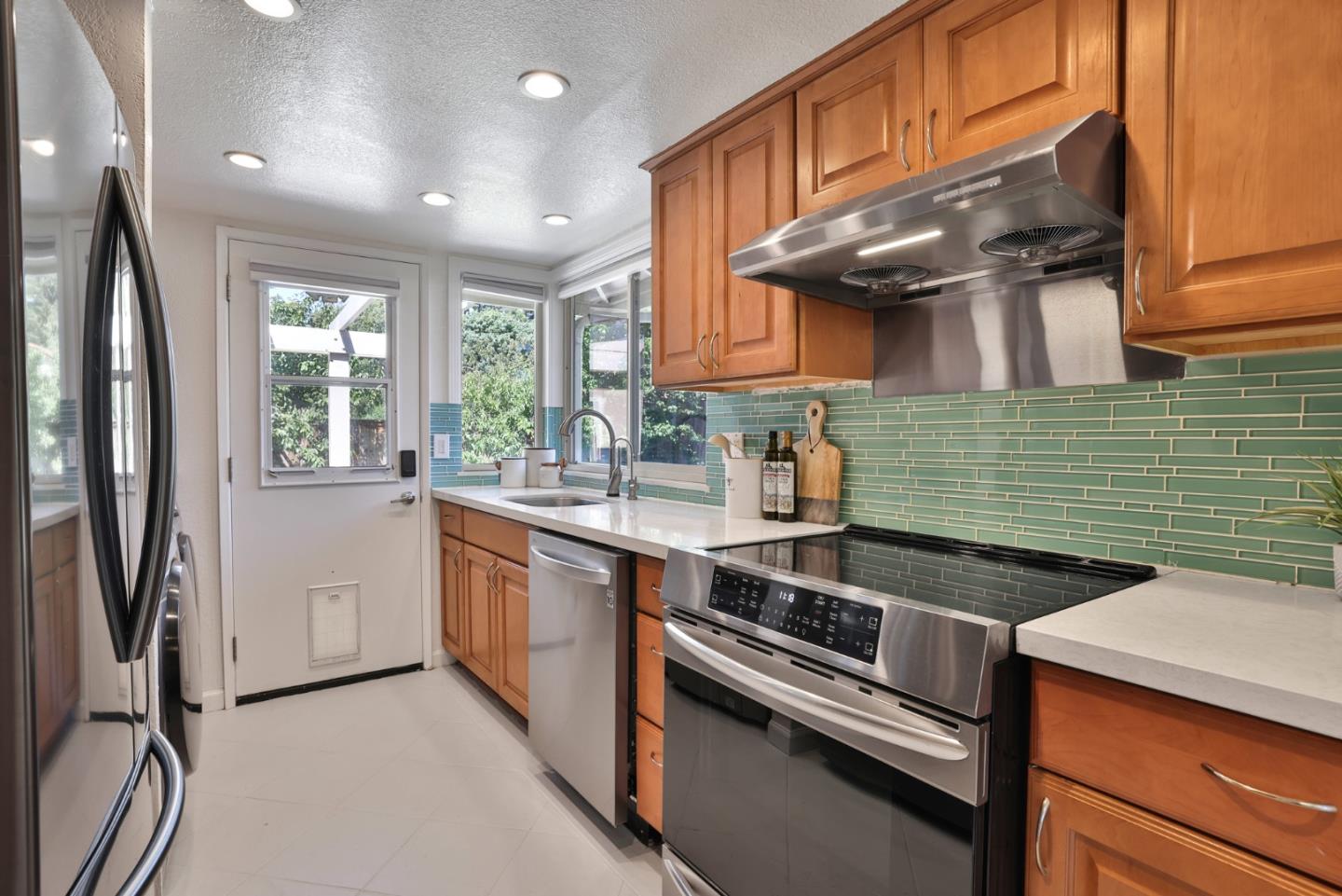 Detail Gallery Image 9 of 37 For 1510 Lima Ct, San Jose,  CA 95126 - 2 Beds | 1 Baths