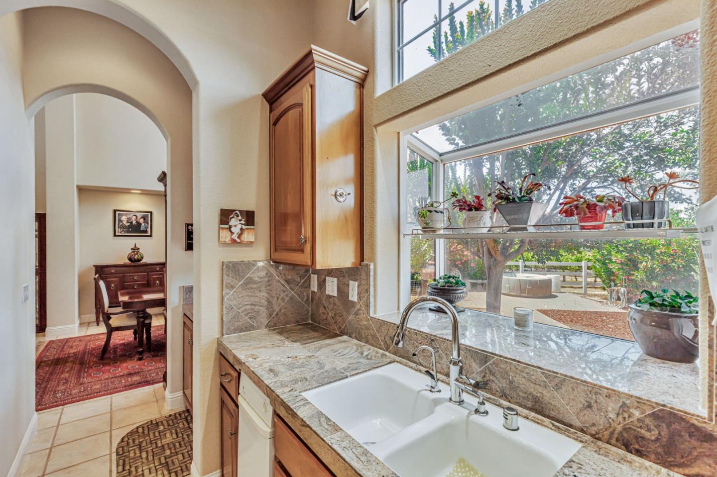 Detail Gallery Image 22 of 86 For 1152 Little River Dr, Hollister,  CA 95023 - 5 Beds | 3/1 Baths