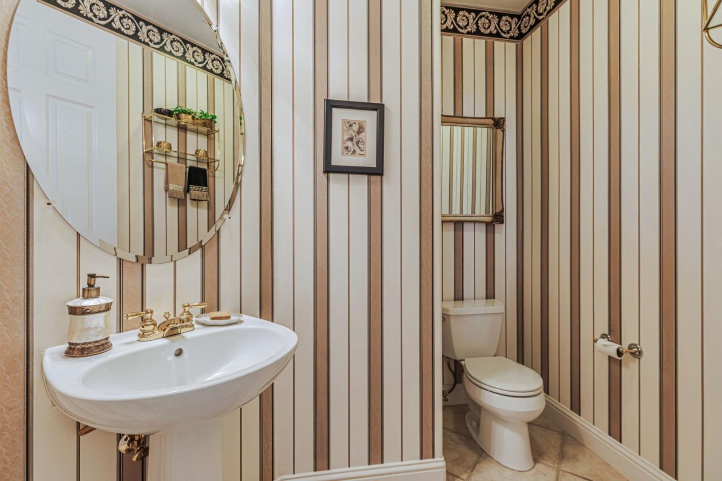 Detail Gallery Image 40 of 86 For 1152 Little River Dr, Hollister,  CA 95023 - 5 Beds | 3/1 Baths