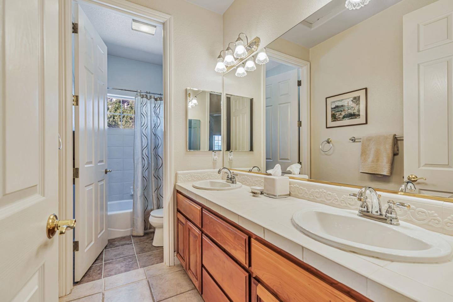 Detail Gallery Image 46 of 86 For 1152 Little River Dr, Hollister,  CA 95023 - 5 Beds | 3/1 Baths