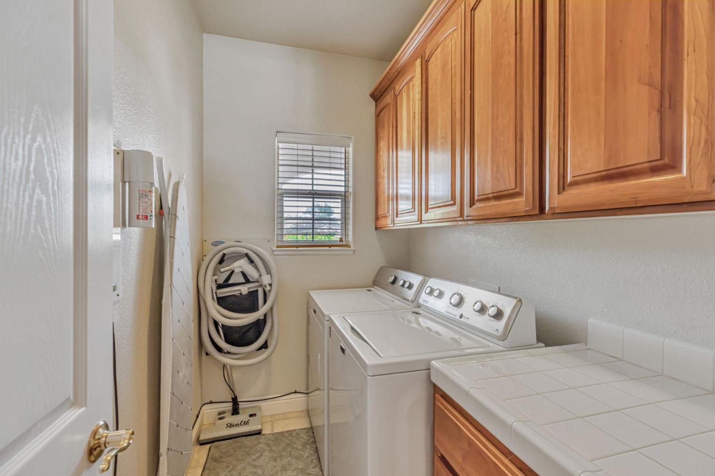 Detail Gallery Image 48 of 86 For 1152 Little River Dr, Hollister,  CA 95023 - 5 Beds | 3/1 Baths