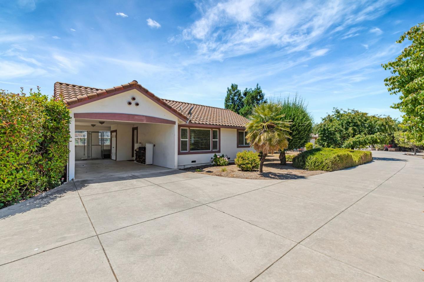 Detail Gallery Image 67 of 86 For 1152 Little River Dr, Hollister,  CA 95023 - 5 Beds | 3/1 Baths