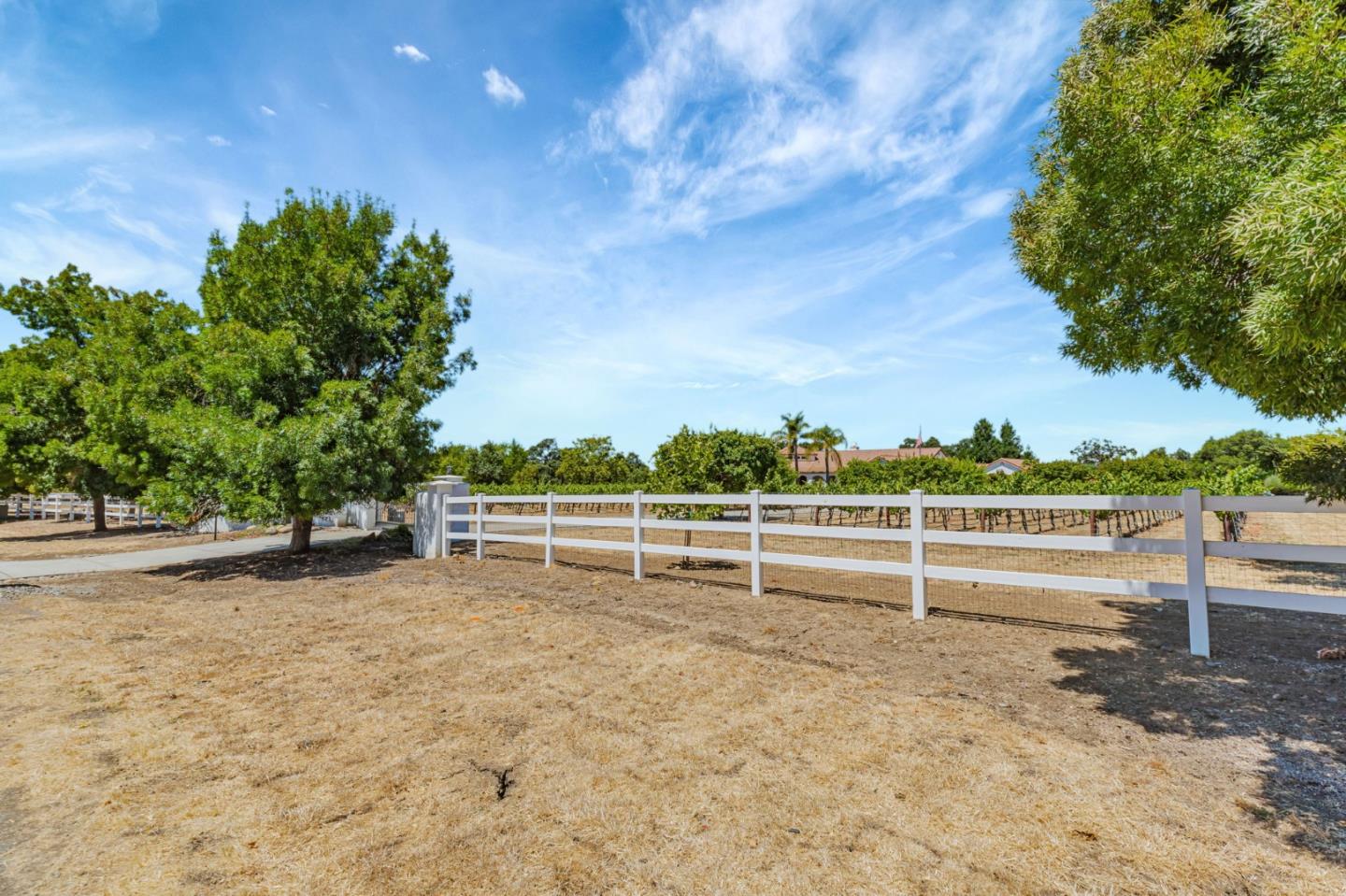 Detail Gallery Image 81 of 86 For 1152 Little River Dr, Hollister,  CA 95023 - 5 Beds | 3/1 Baths