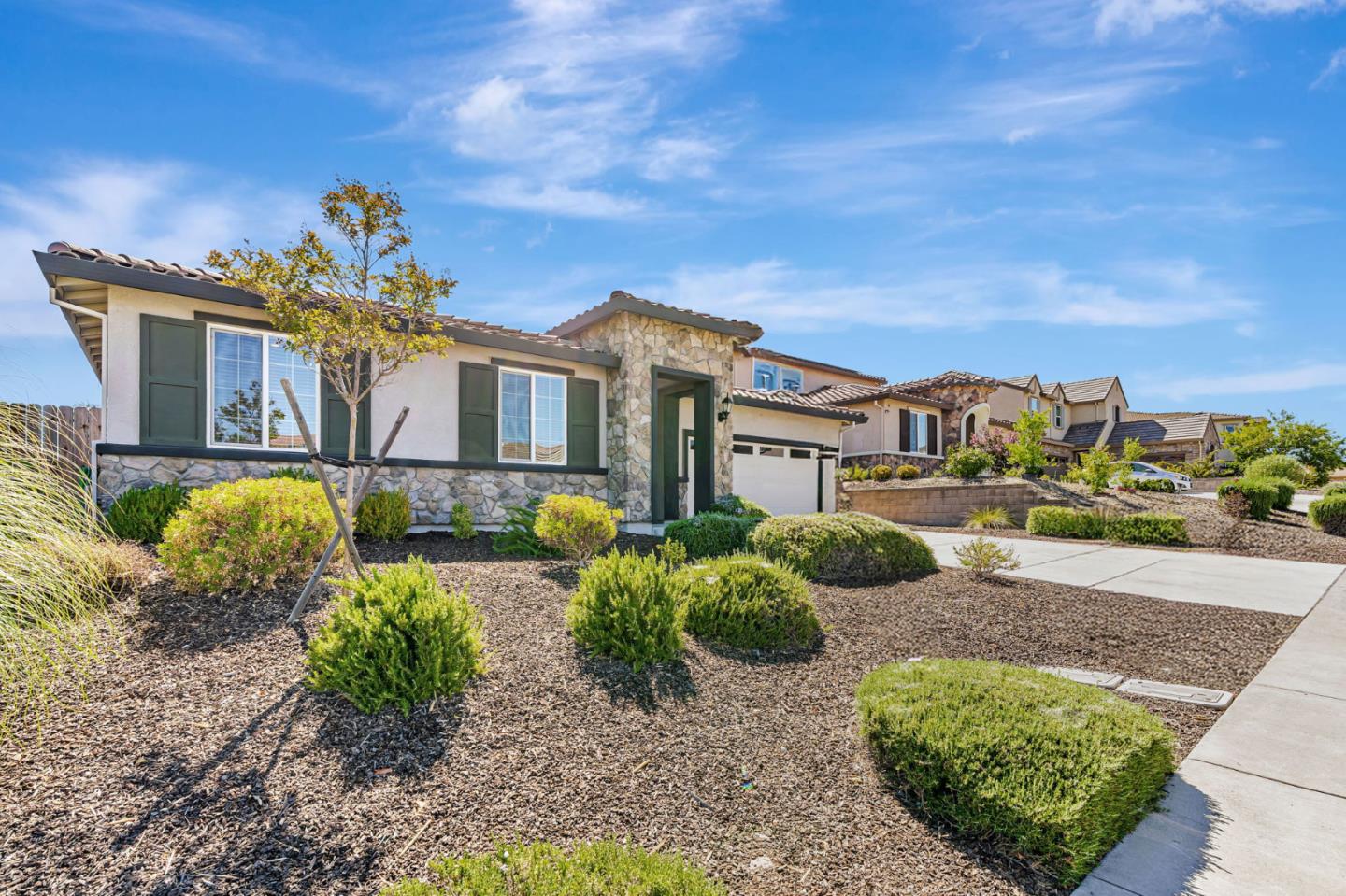 Detail Gallery Image 3 of 44 For 4563 Benton St, Antioch,  CA 94531 - 4 Beds | 2 Baths