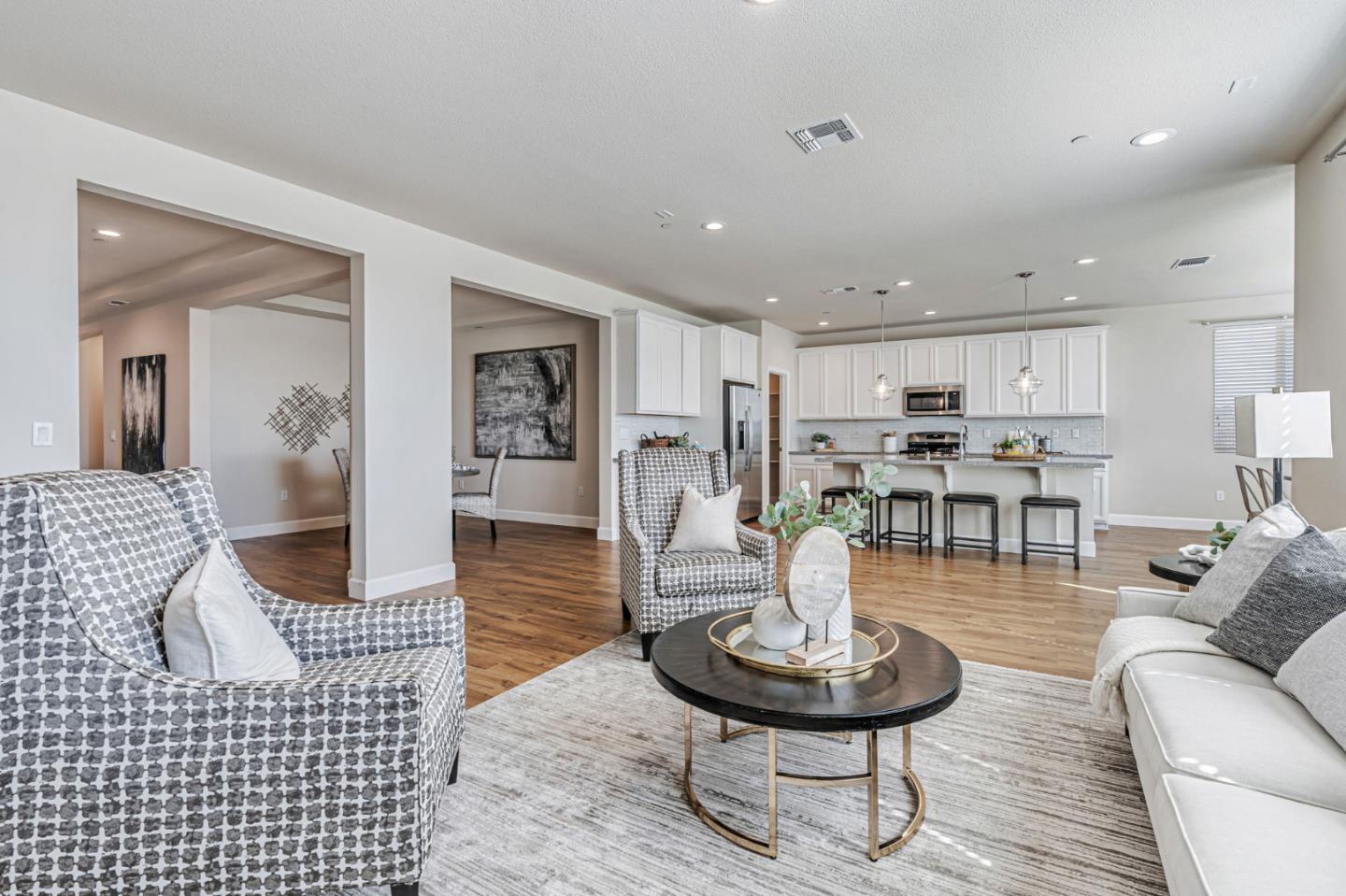 Detail Gallery Image 8 of 44 For 4563 Benton St, Antioch,  CA 94531 - 4 Beds | 2 Baths