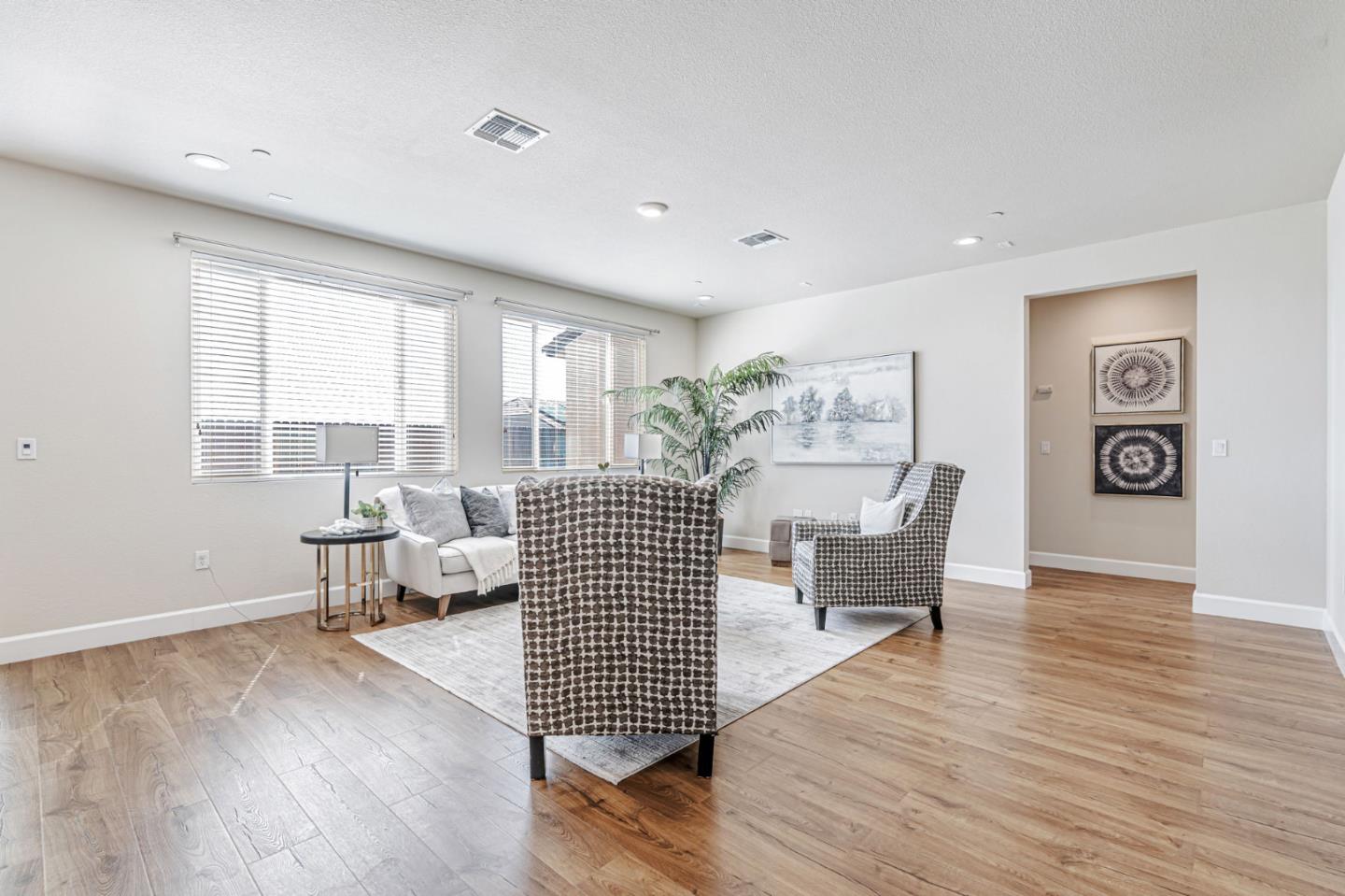 Detail Gallery Image 9 of 44 For 4563 Benton St, Antioch,  CA 94531 - 4 Beds | 2 Baths