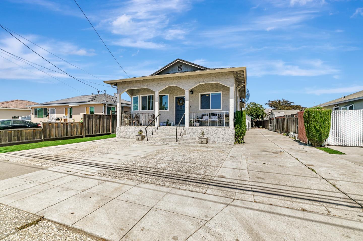 Detail Gallery Image 2 of 15 For 80 N 33rd St, San Jose,  CA 95116 - 3 Beds | 2 Baths
