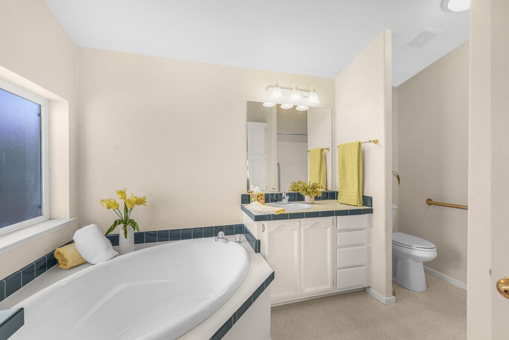 Detail Gallery Image 14 of 31 For 97 Melody Ln #97,  Morgan Hill,  CA 95037 - 3 Beds | 2 Baths