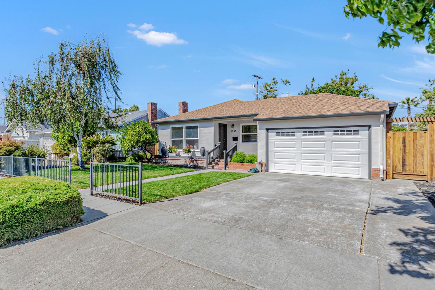 Detail Gallery Image 3 of 34 For 1382 Keoncrest Ave, San Jose,  CA 95110 - 3 Beds | 1 Baths