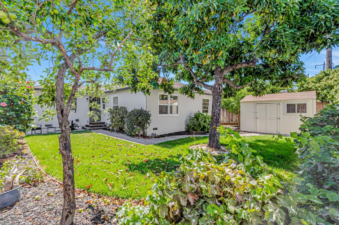 Detail Gallery Image 31 of 34 For 1382 Keoncrest Ave, San Jose,  CA 95110 - 3 Beds | 1 Baths