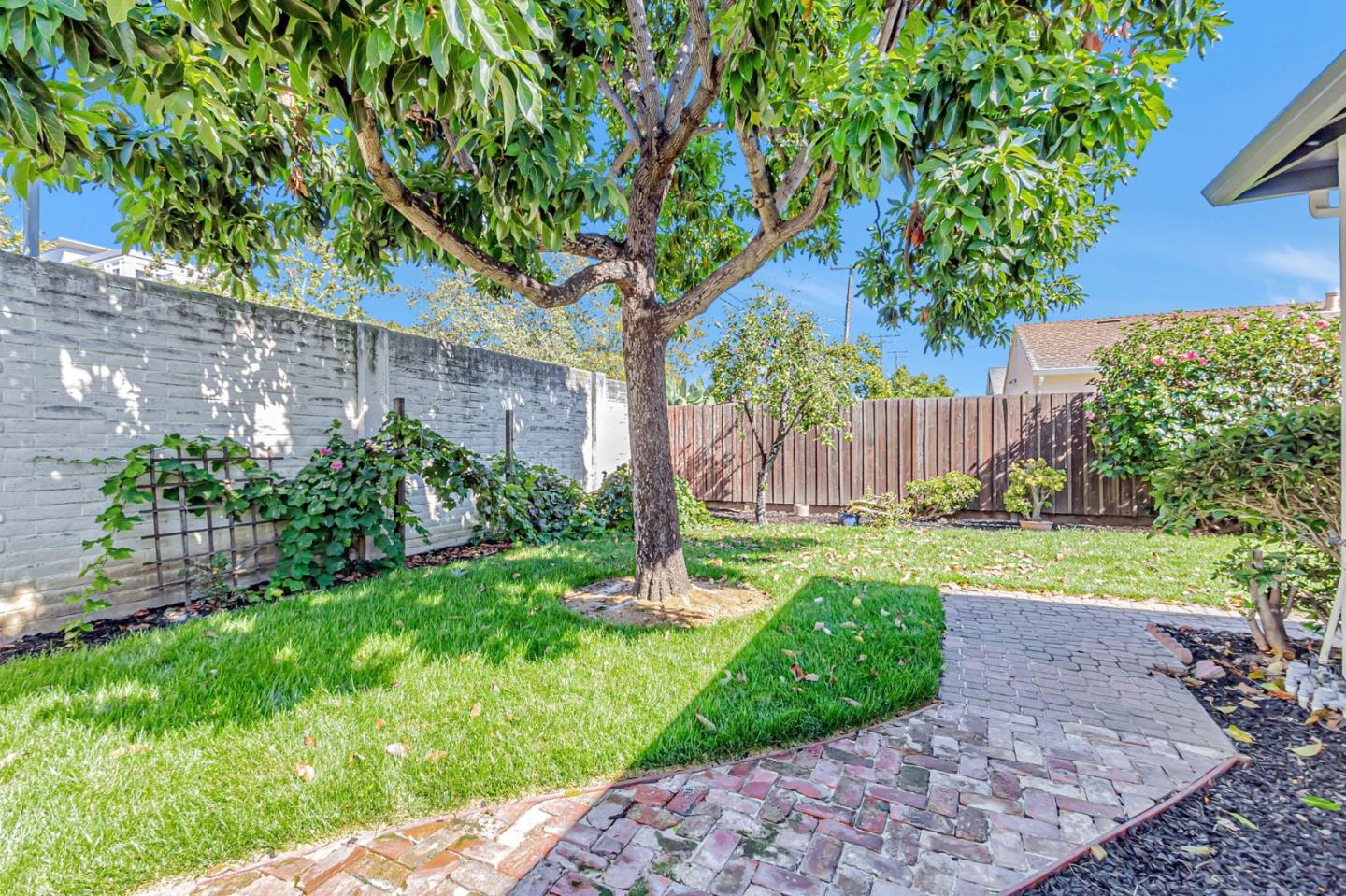 Detail Gallery Image 33 of 34 For 1382 Keoncrest Ave, San Jose,  CA 95110 - 3 Beds | 1 Baths