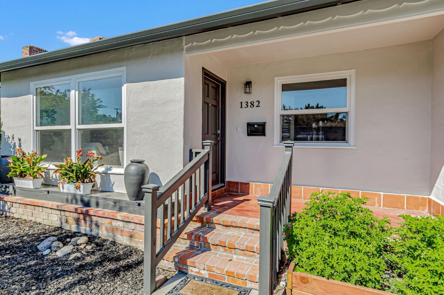 Detail Gallery Image 4 of 34 For 1382 Keoncrest Ave, San Jose,  CA 95110 - 3 Beds | 1 Baths