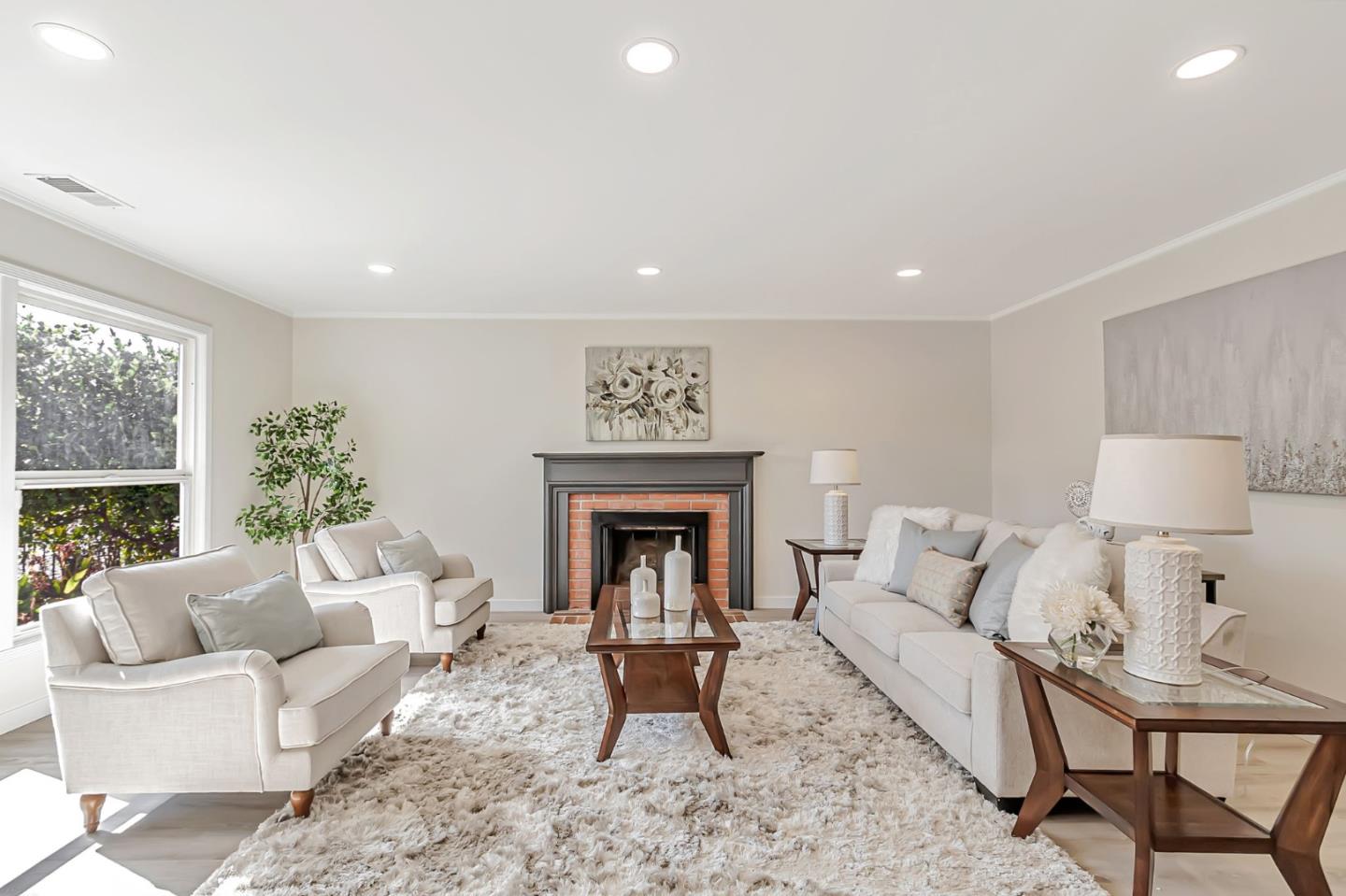 Detail Gallery Image 6 of 34 For 1382 Keoncrest Ave, San Jose,  CA 95110 - 3 Beds | 1 Baths