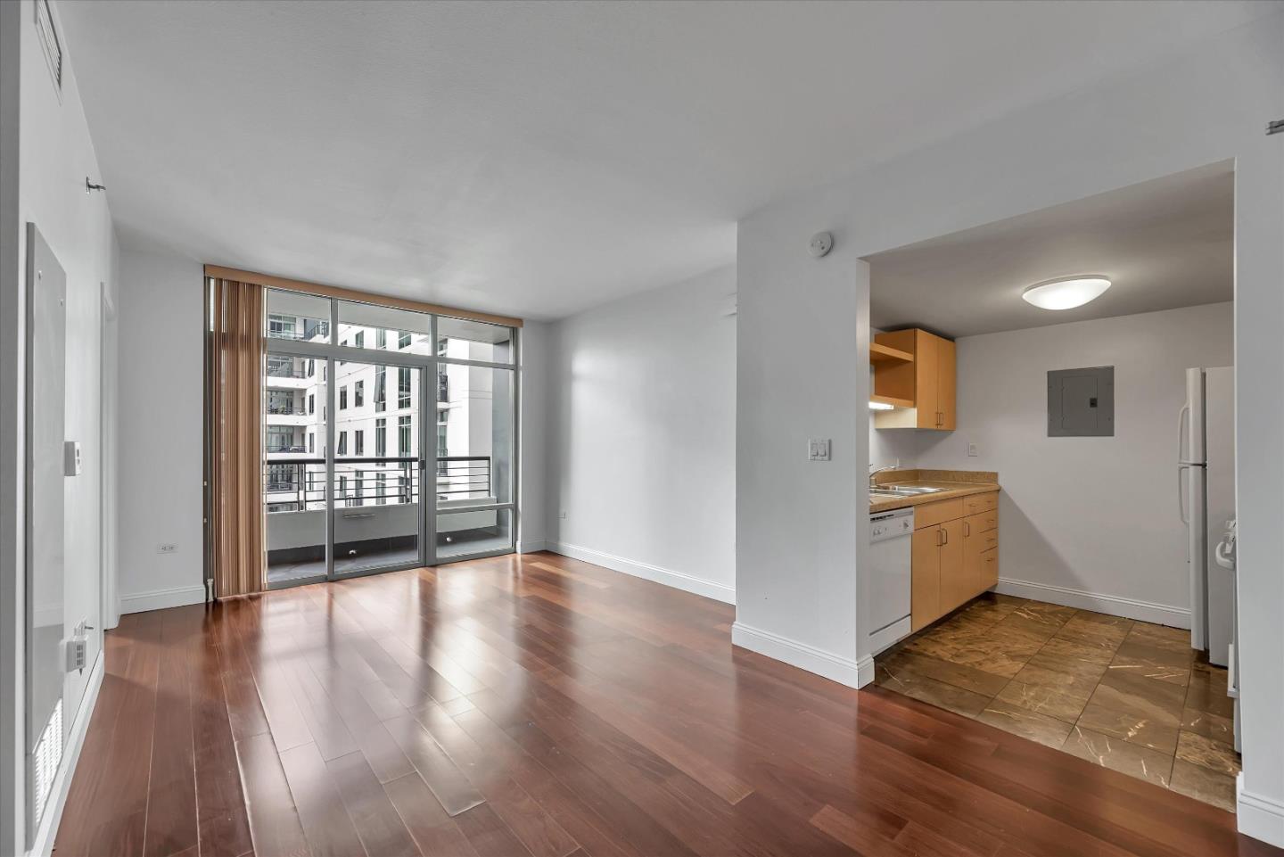 Detail Gallery Image 1 of 36 For 425 W Beech St #518,  San Diego,  CA 92101 - 1 Beds | 1 Baths