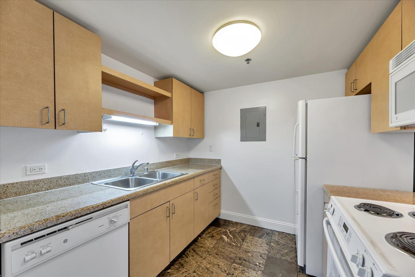 Detail Gallery Image 16 of 36 For 425 W Beech St #518,  San Diego,  CA 92101 - 1 Beds | 1 Baths